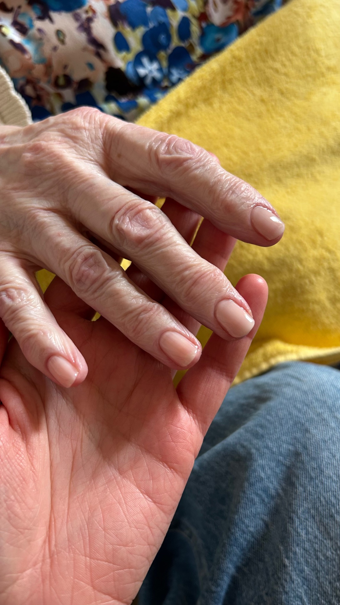 Soin des mains en socio-esthétique